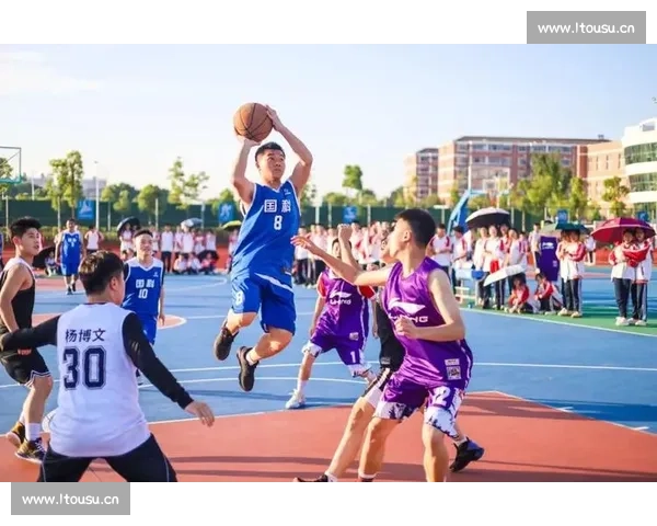 新手如何看懂篮球比赛从规则战术到观赛乐趣全指南提升观赛体验与判断能力